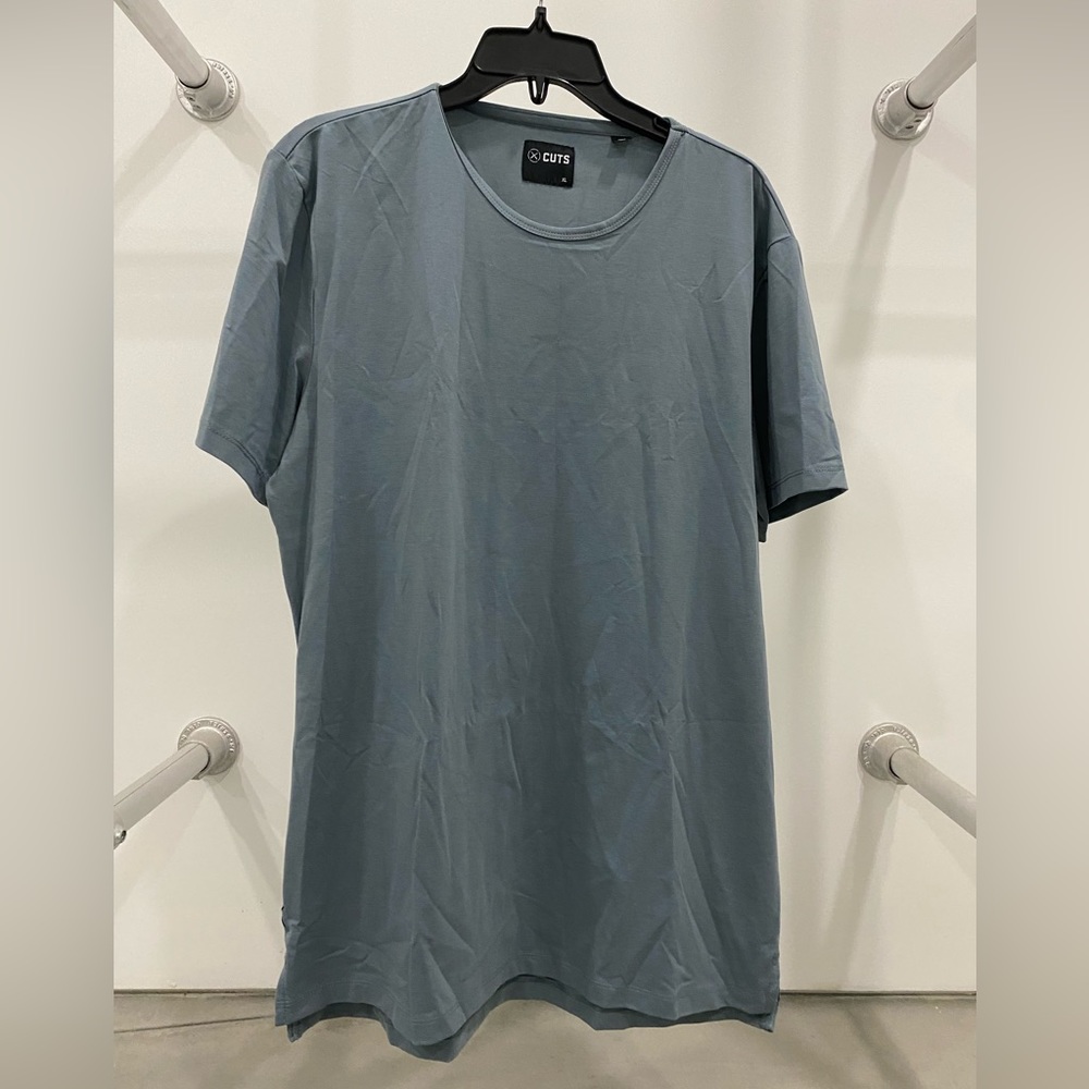 Cuts Clothing Men’s Split Hem Short Sleeve XL